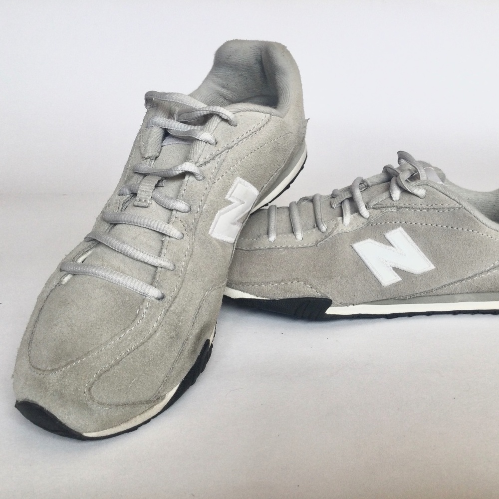 New Balance 442